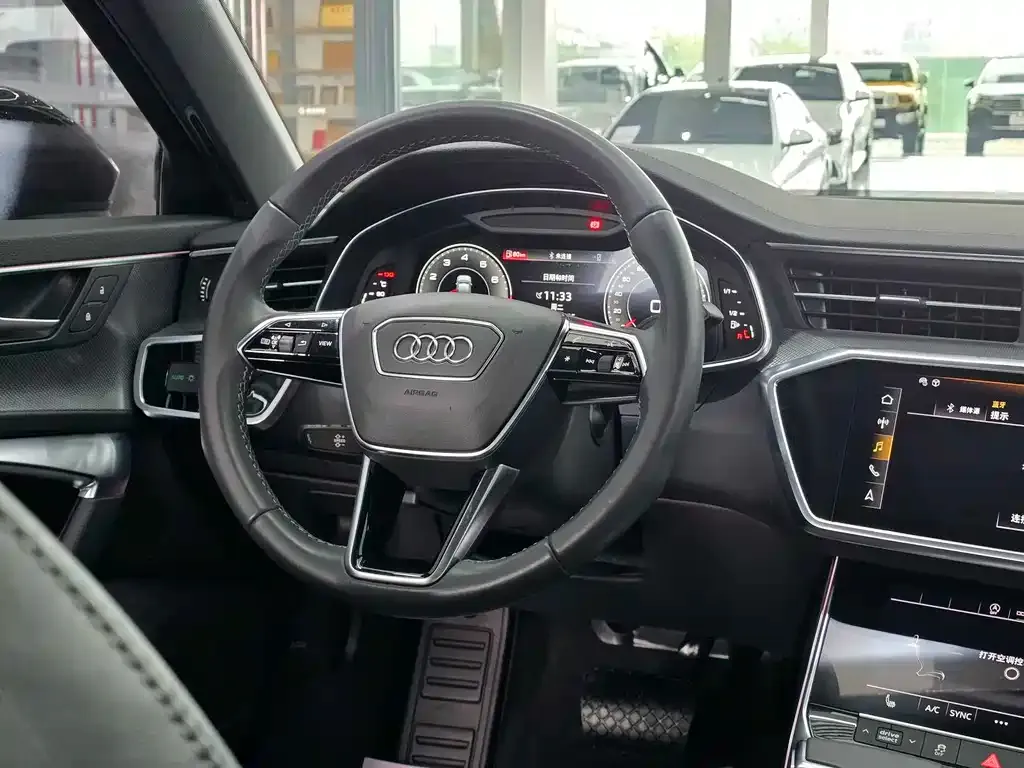 Audi A6L — фото 9