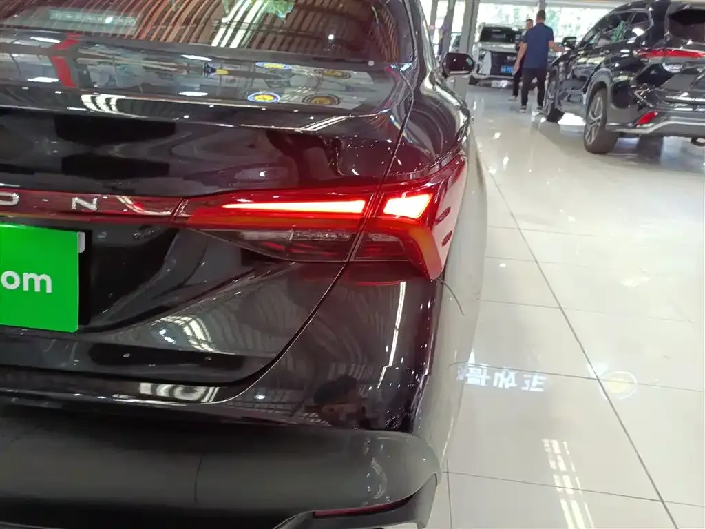 Toyota Avalon 2023 из CN, фото 8