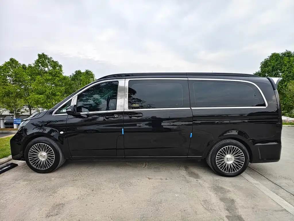 Mercedes-Benz Vito 2023 из CN, фото 3
