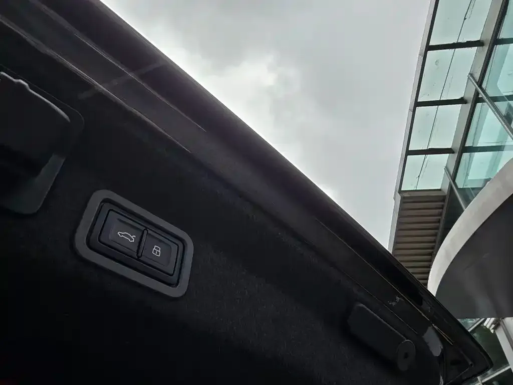 Audi A6L 2022 из CN, фото 10