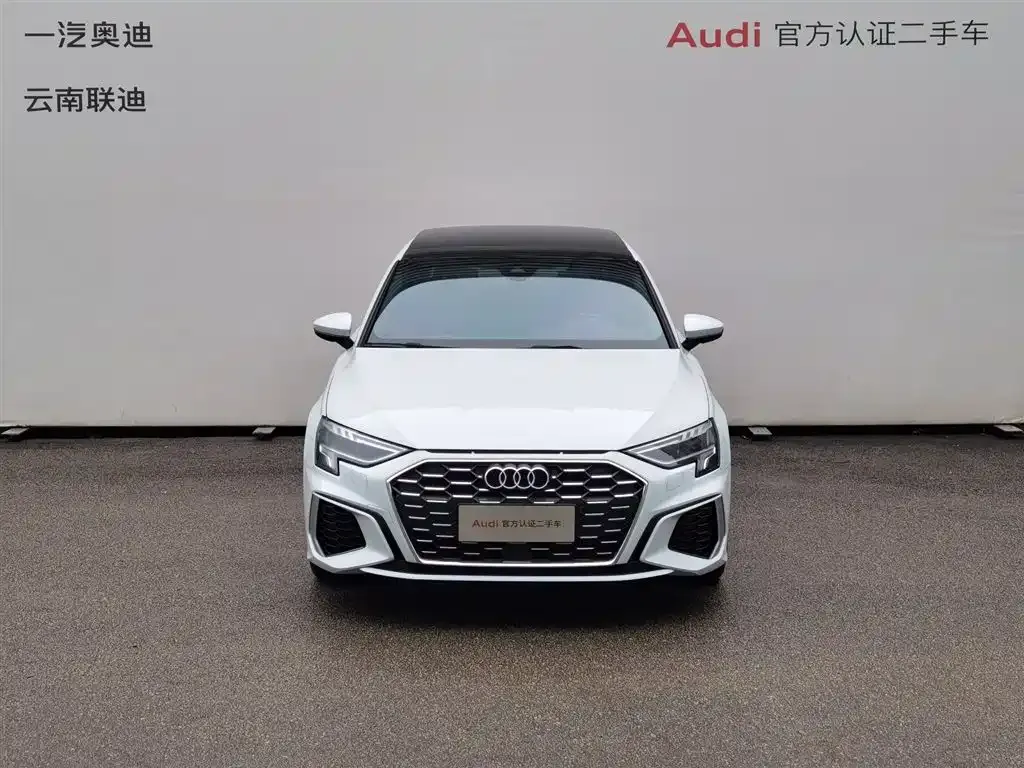 Audi A3 2024 из CN, фото 2