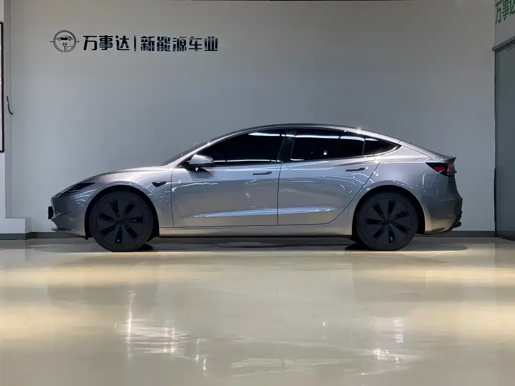 Tesla Model 3 2025 из CN, фото 3