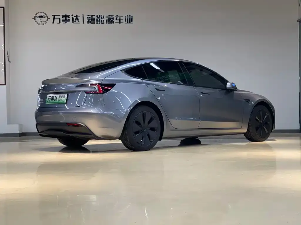 Tesla Model 3 2025 из CN, фото 5