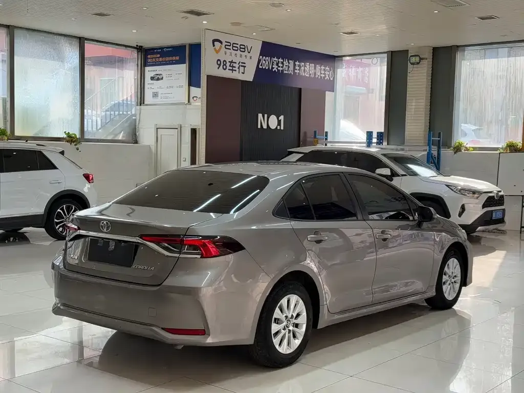 Toyota Corolla 2023 из CN, фото 4