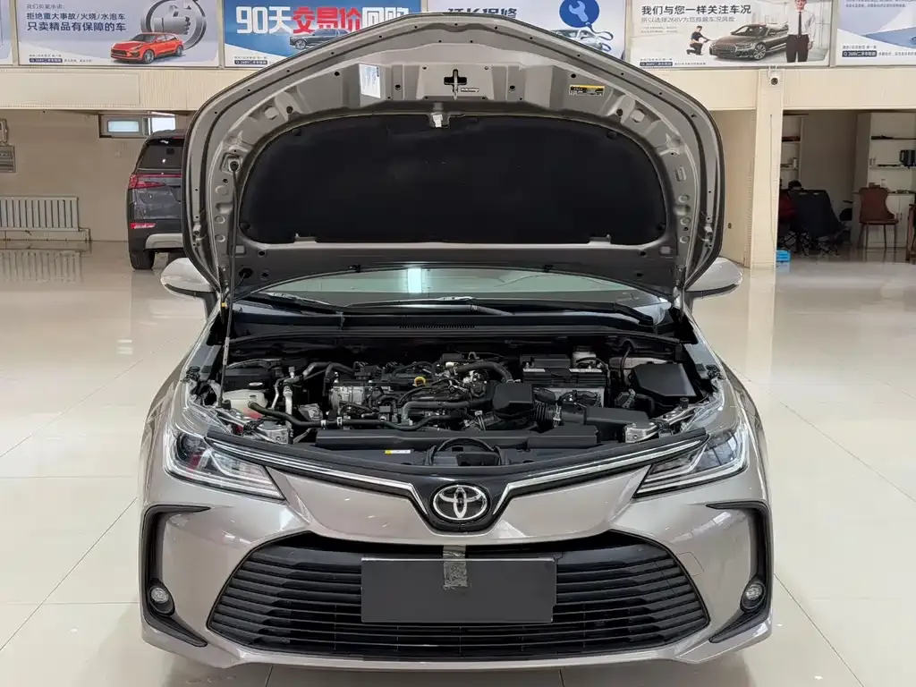 Toyota Corolla 2023 из CN, фото 7
