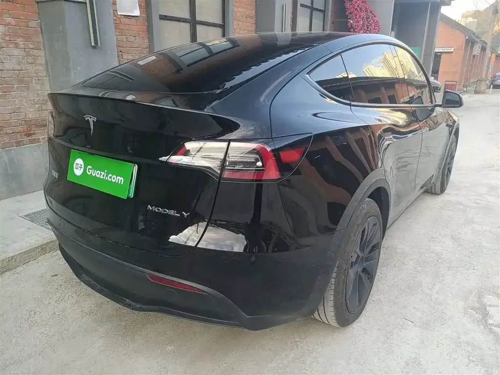 Tesla Model Y 2024 из CN, фото 7