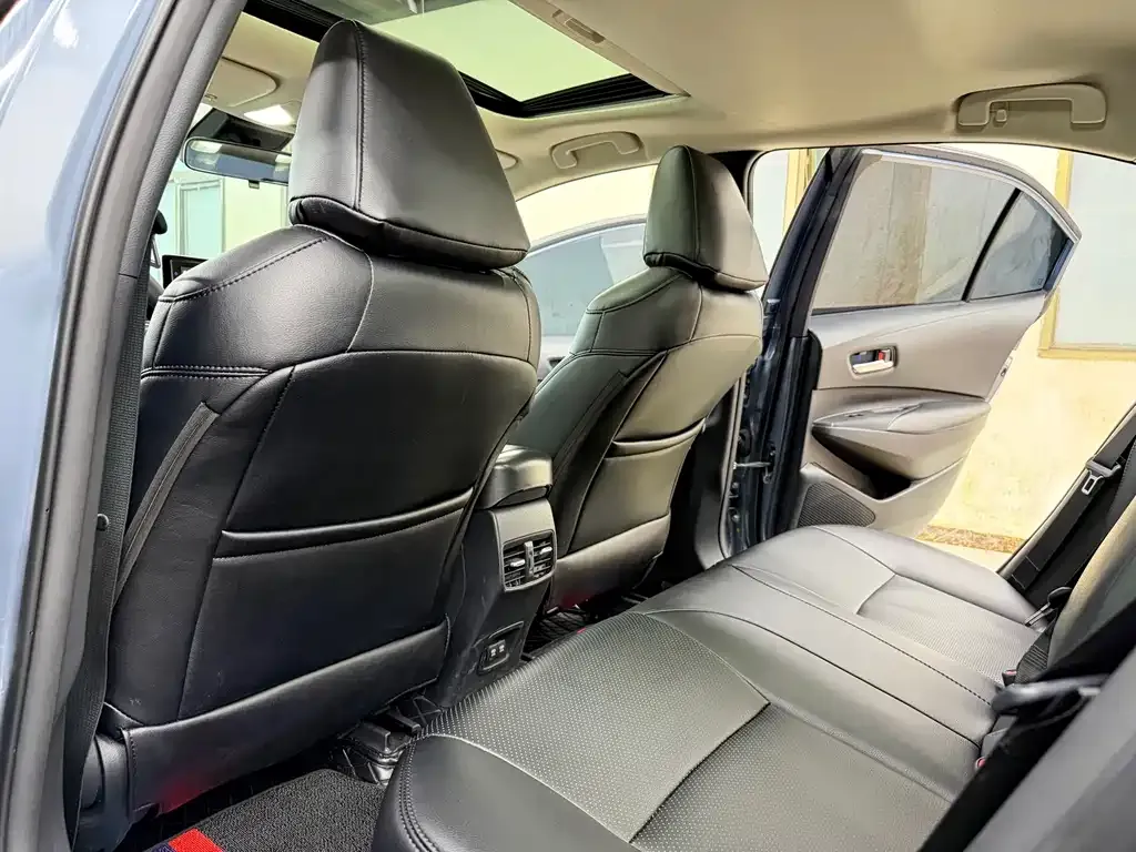 Toyota Corolla 2021 из CN, фото 8