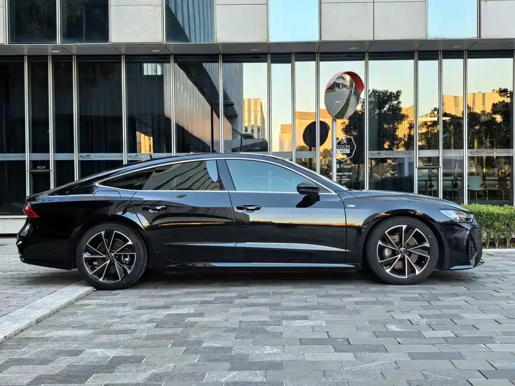 Audi A7 2021 из CN, фото 5