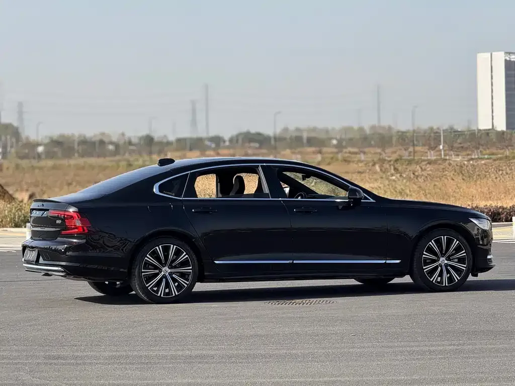 Volvo S90 2025 из CN, фото 8