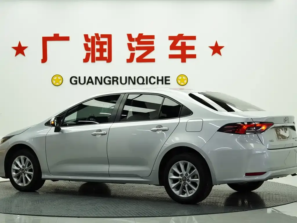 Toyota Corolla 2021 из CN, фото 3