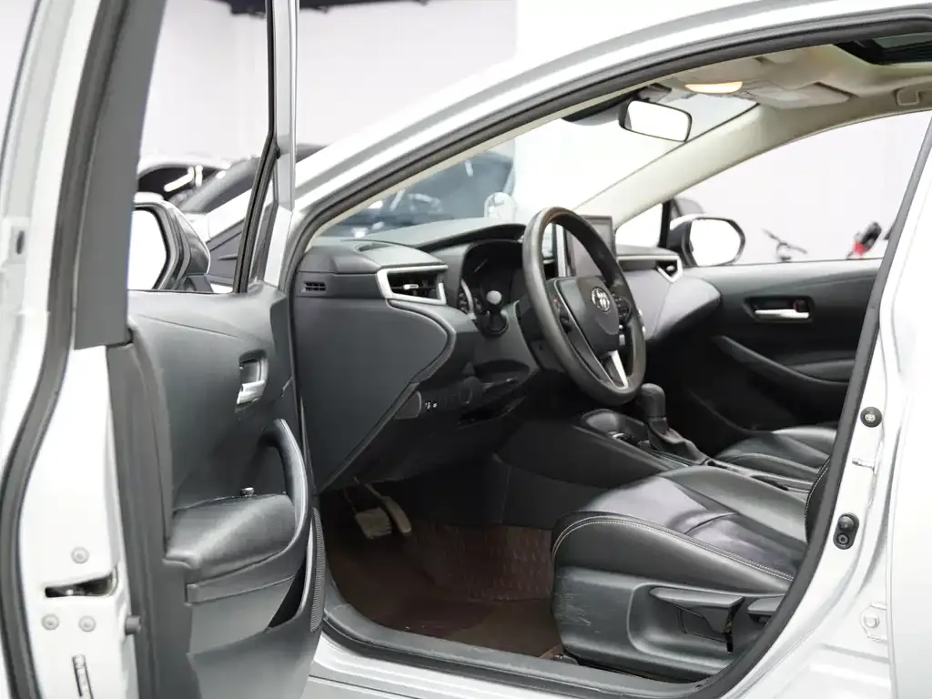 Toyota Corolla 2021 из CN, фото 9