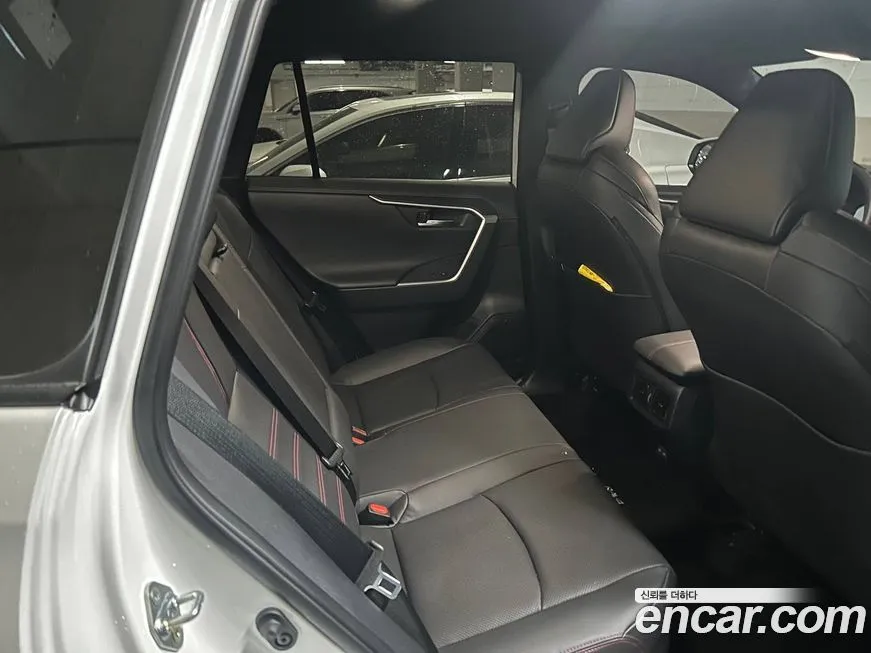 Toyota RAV4 2025 из KR, фото 10
