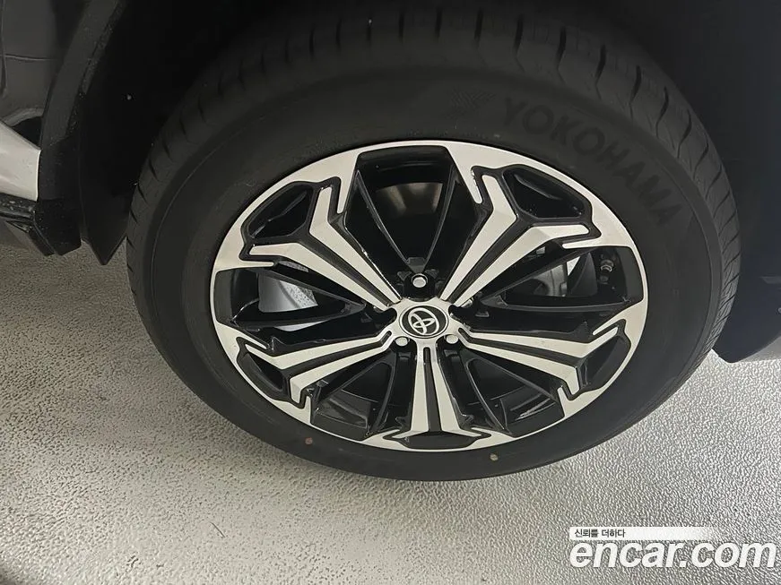 Toyota RAV4 2025 из KR, фото 7