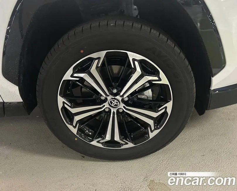 Toyota RAV4 2025 из KR, фото 8