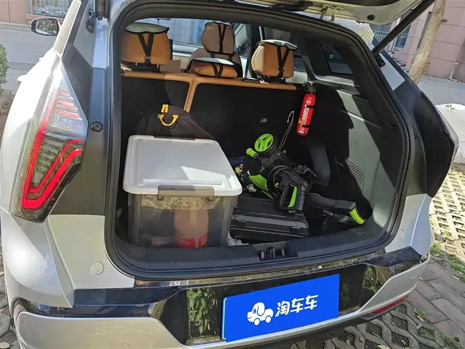 Geely Boyue L 2025 из CN, фото 4