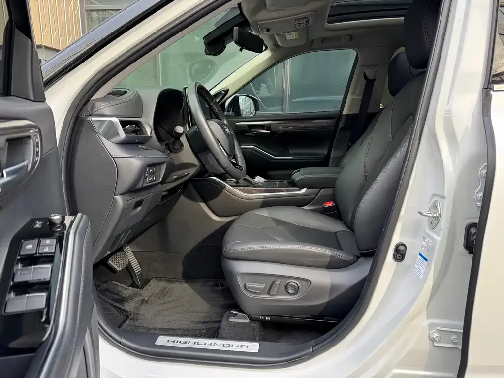 Toyota Highlander 2021 из CN, фото 6