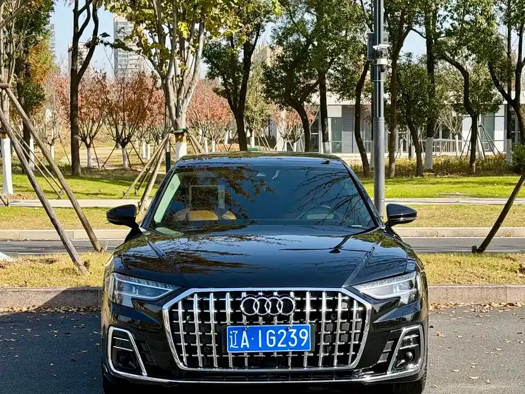 Audi A8 2024 из CN, фото 2