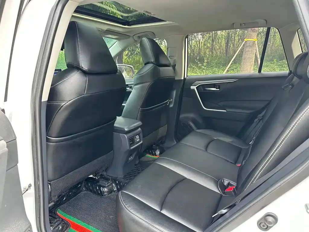 Toyota RAV4 2021 из CN, фото 10