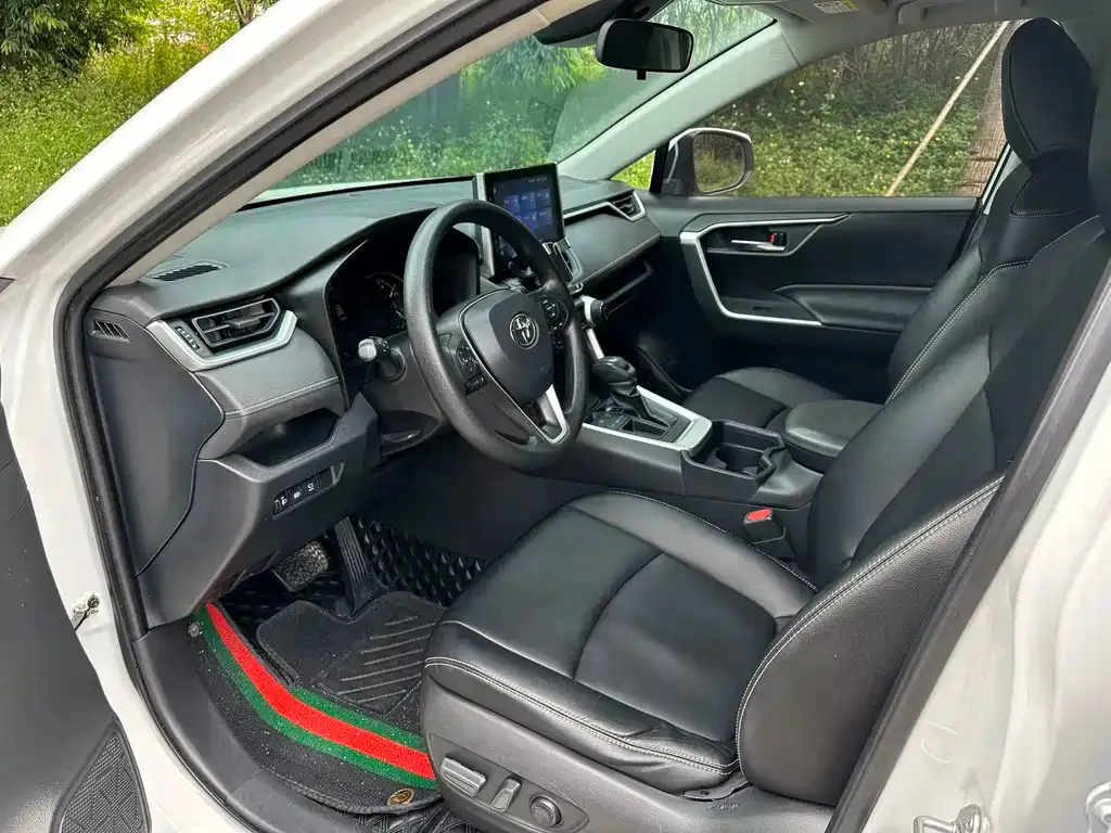 Toyota RAV4 2021 из CN, фото 9