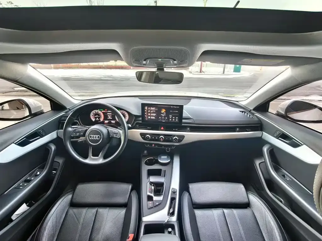 Audi A4L 2023 из CN, фото 8