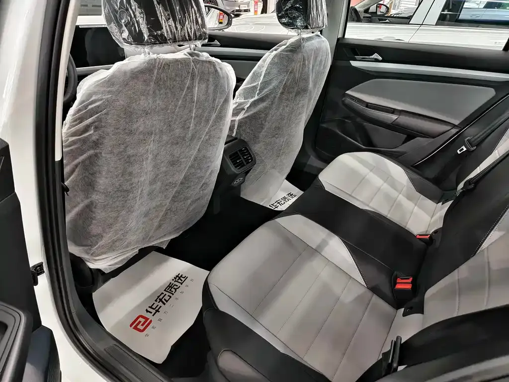 Volkswagen Bora 2025 из CN, фото 5