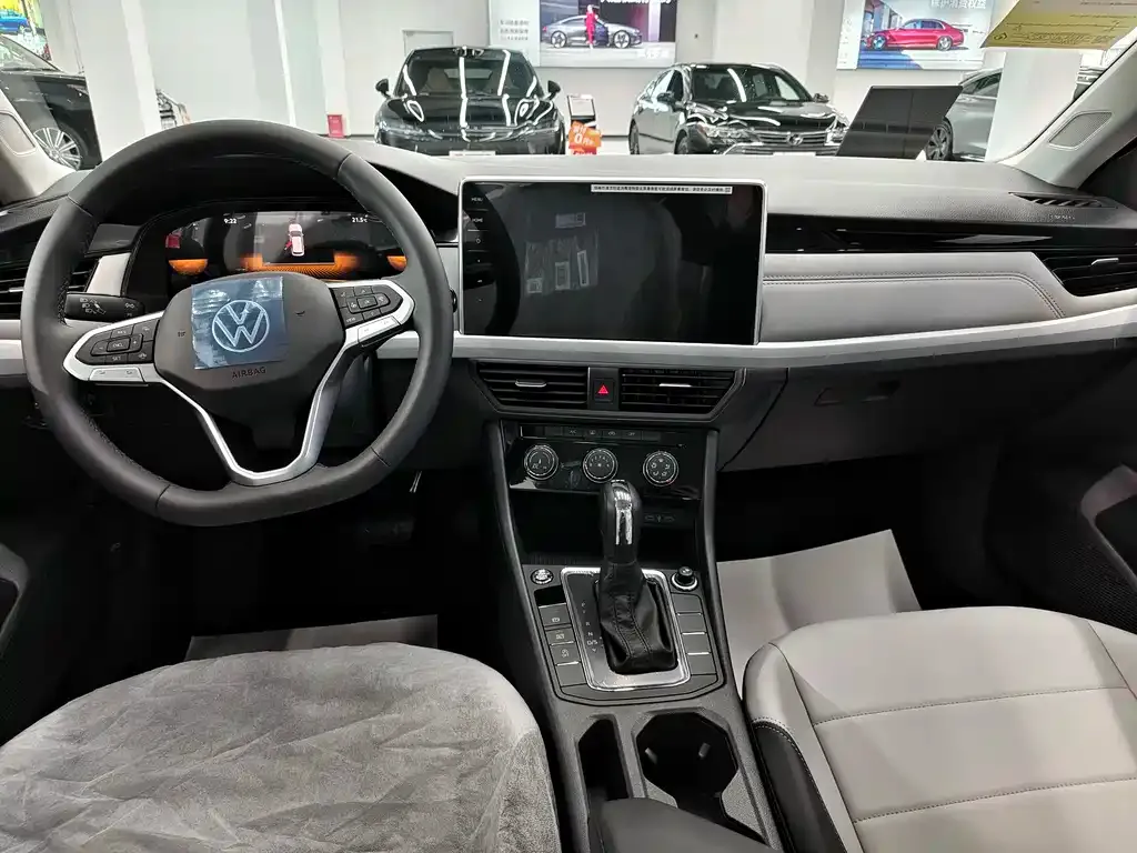Volkswagen Bora 2025 из CN, фото 6