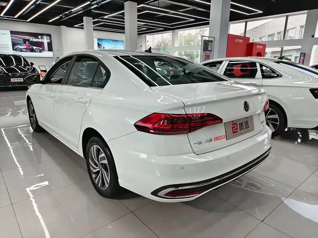 Volkswagen Bora 2025 из CN, фото 8