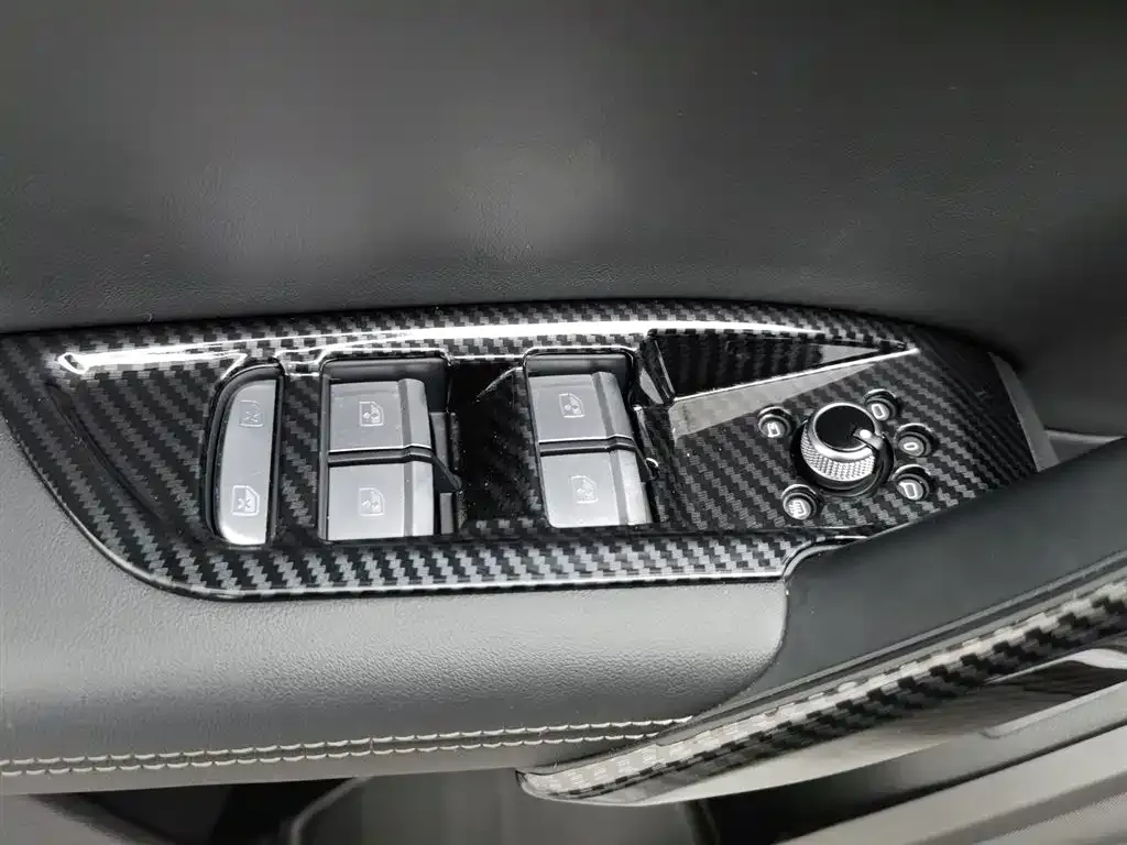 Audi Q5L 2023 из CN, фото 9