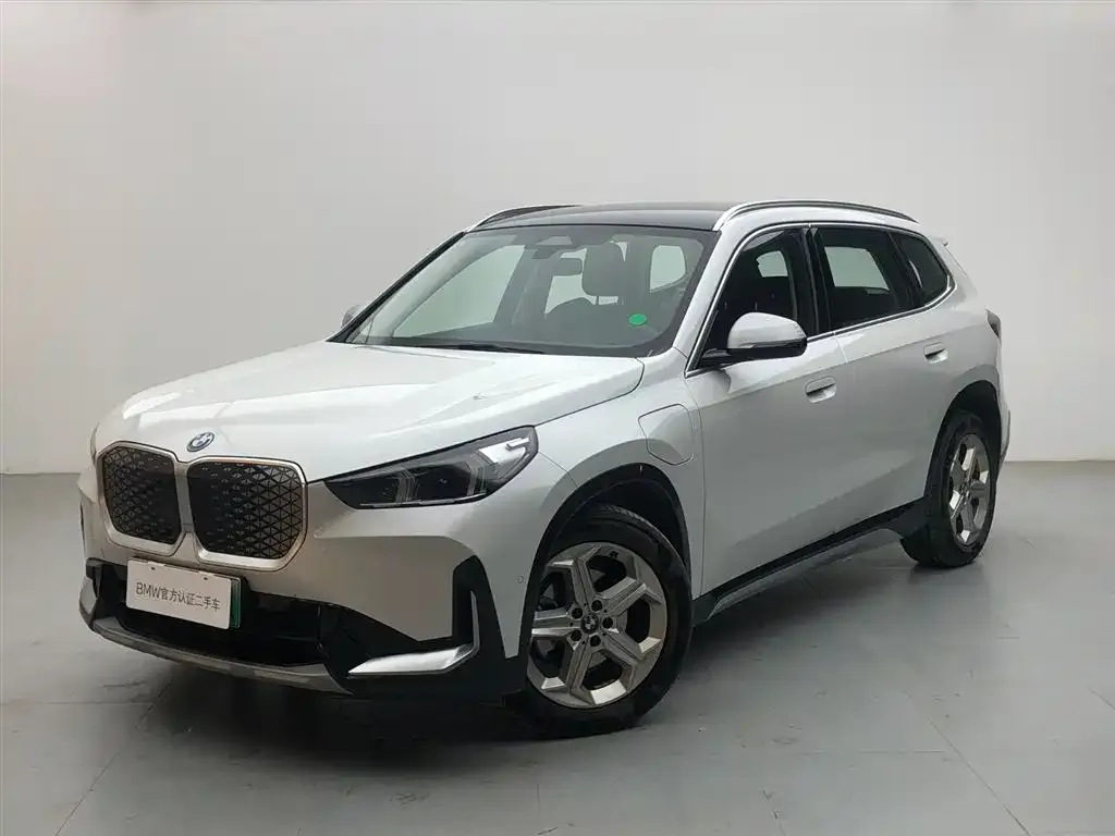 BMW iX1 2024 из CN, фото 1