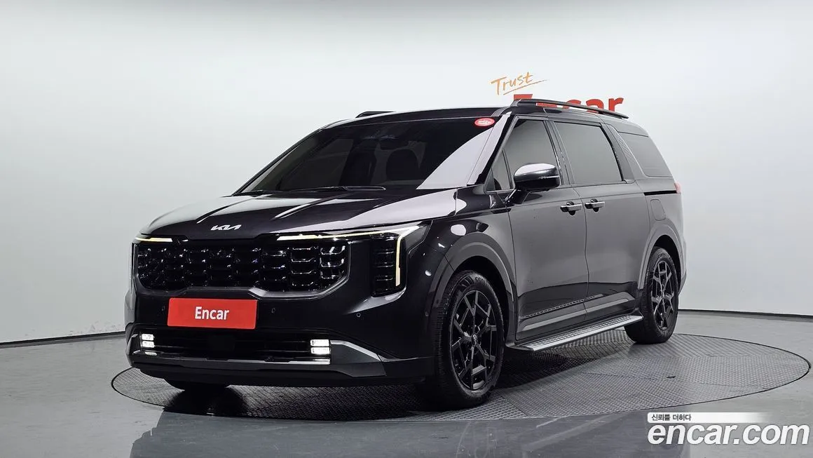 Kia Carnival — фото 1