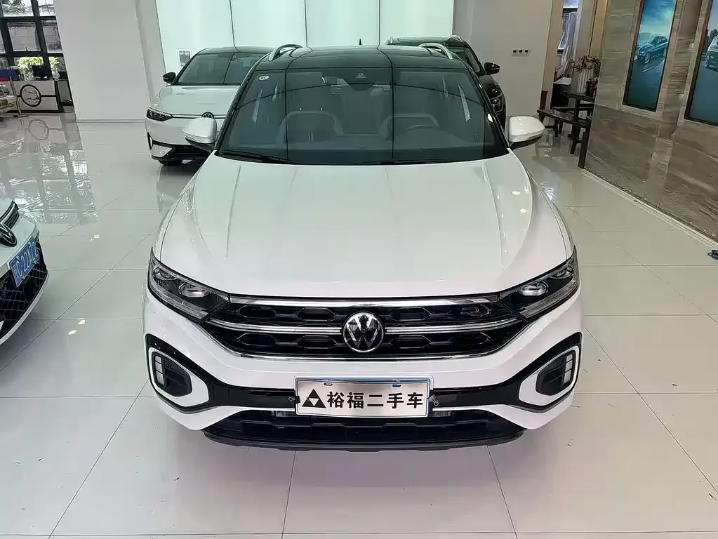 Volkswagen T-Roc 2023 из CN, фото 2
