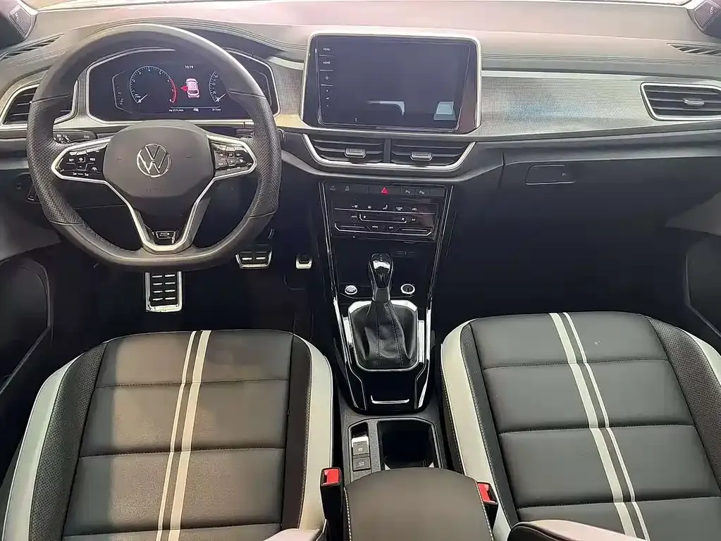 Volkswagen T-Roc 2023 из CN, фото 7