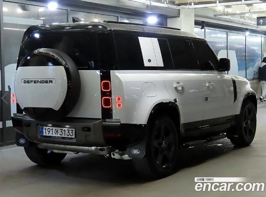 Land Rover Defender — фото 4