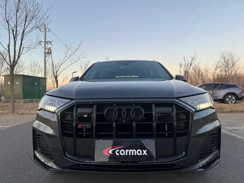 Audi SQ7 2025 из CN, фото 2