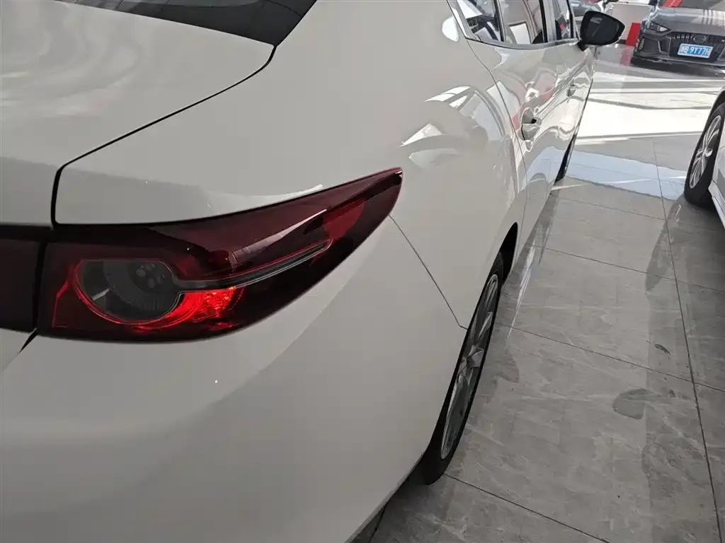 Mazda 3 Axela 2024 из CN, фото 8