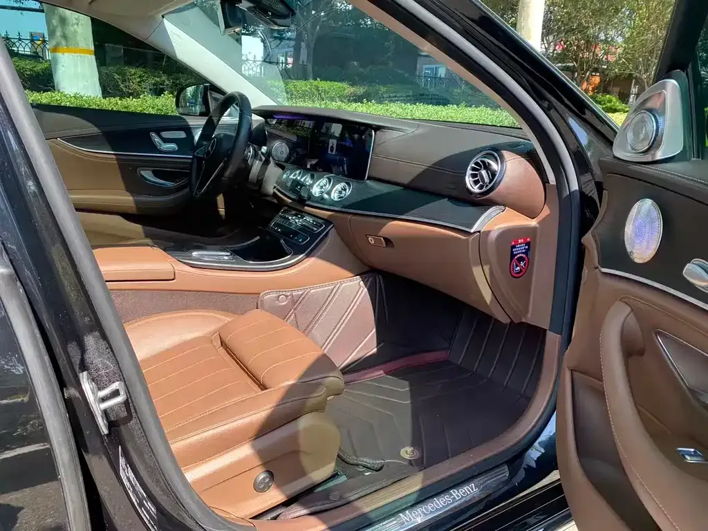 Mercedes-Benz E-Class 2023 из CN, фото 4