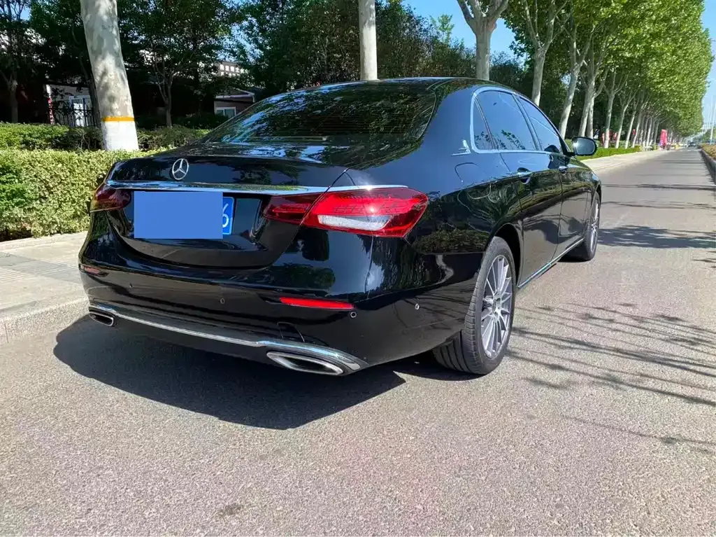 Mercedes-Benz E-Class 2023 из CN, фото 8