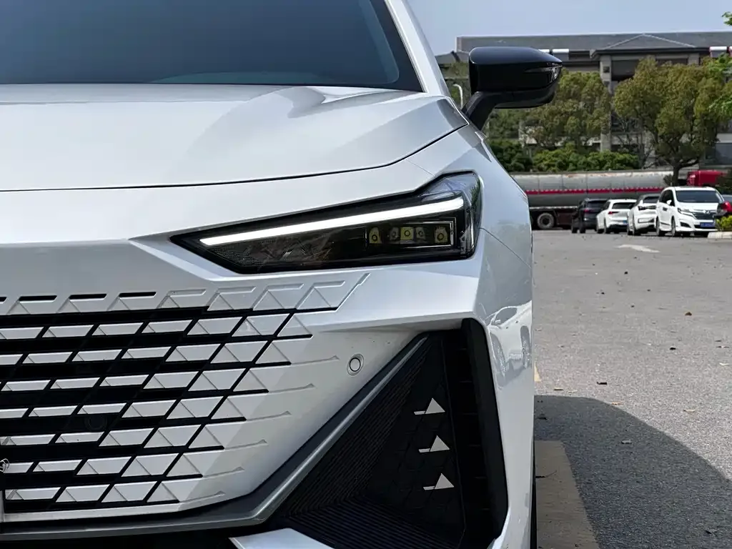 Changan UNI-V 2022 из CN, фото 10