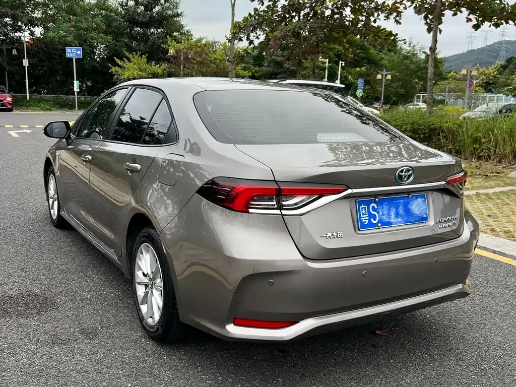 Toyota Corolla 2023 из CN, фото 6