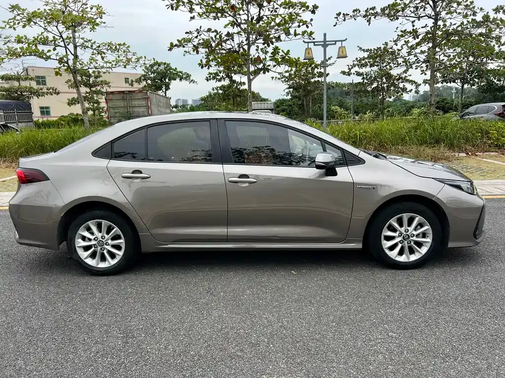 Toyota Corolla 2023 из CN, фото 7