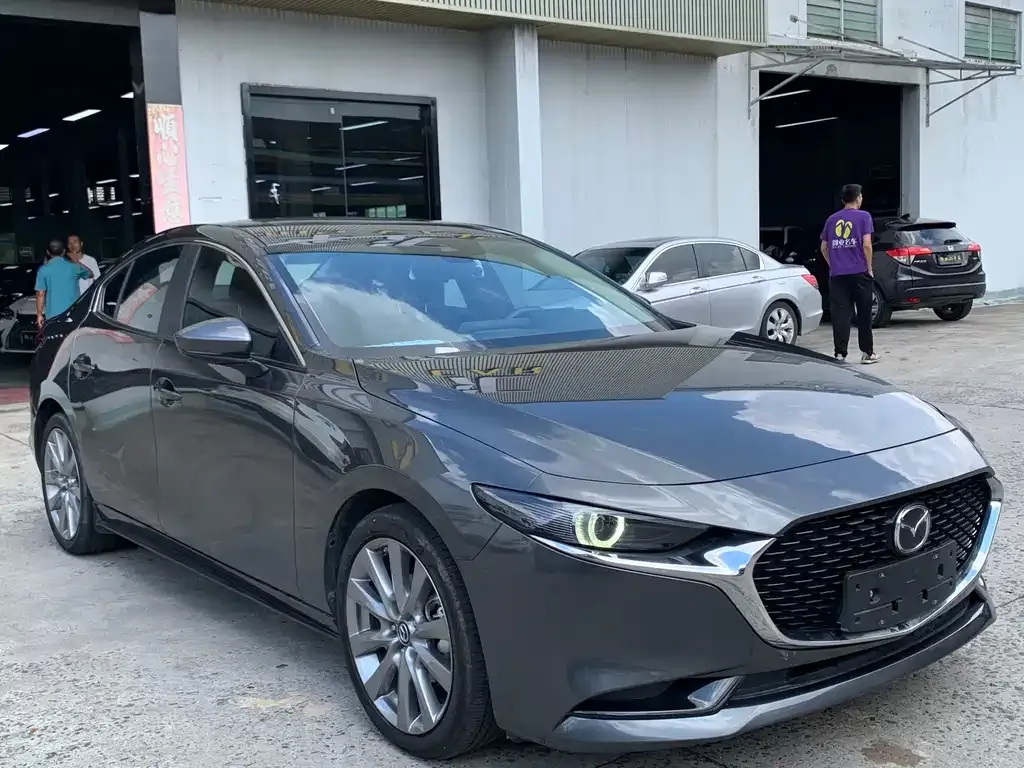 Mazda 3 Axela 2023 из CN, фото 3