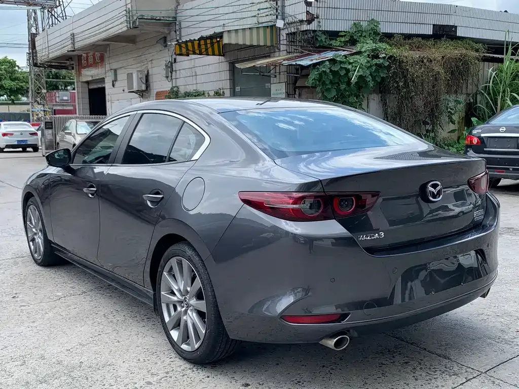 Mazda 3 Axela 2023 из CN, фото 7