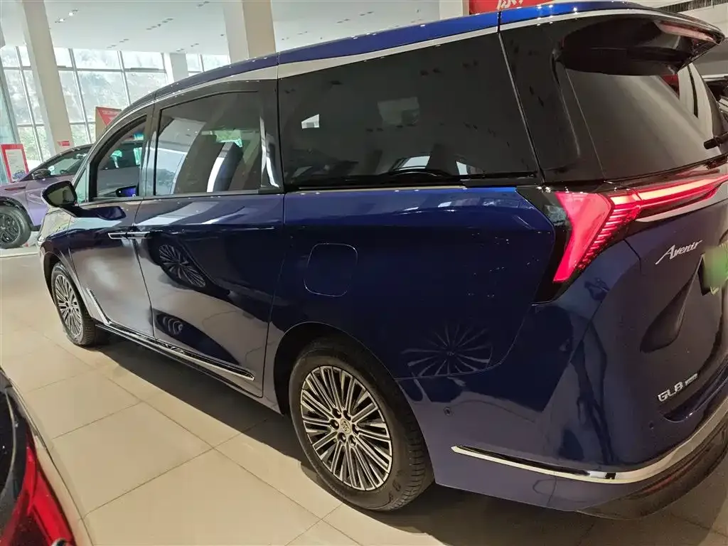 Buick GL8 Hybrid 2024 из CN, фото 5