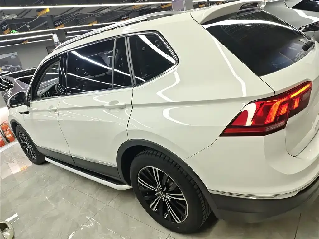 Volkswagen Tiguan L 2021 из CN, фото 5