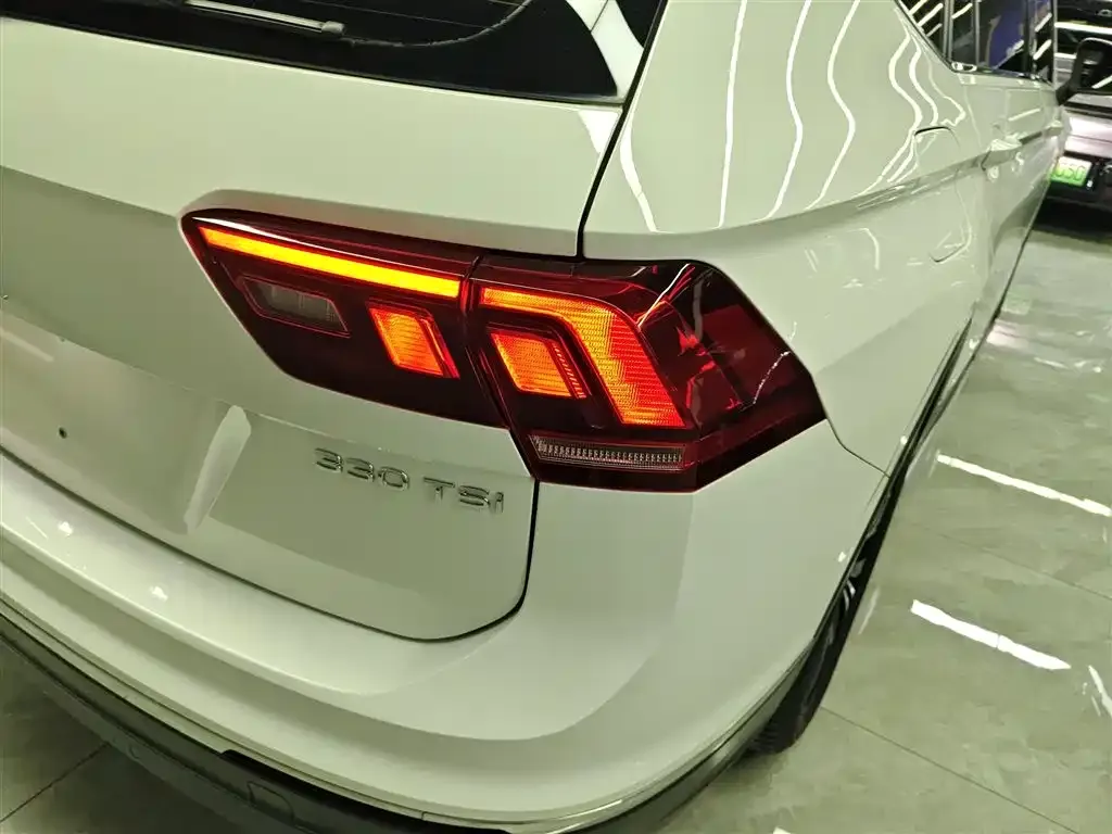 Volkswagen Tiguan L 2021 из CN, фото 8
