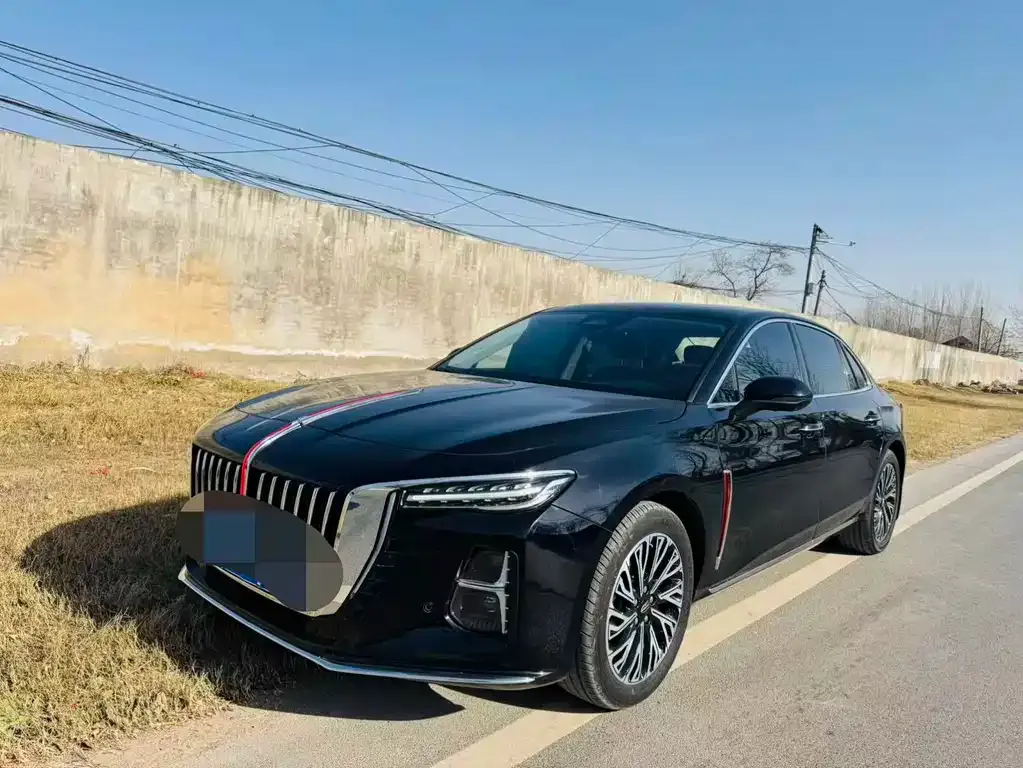 Hongqi H5 — фото 1