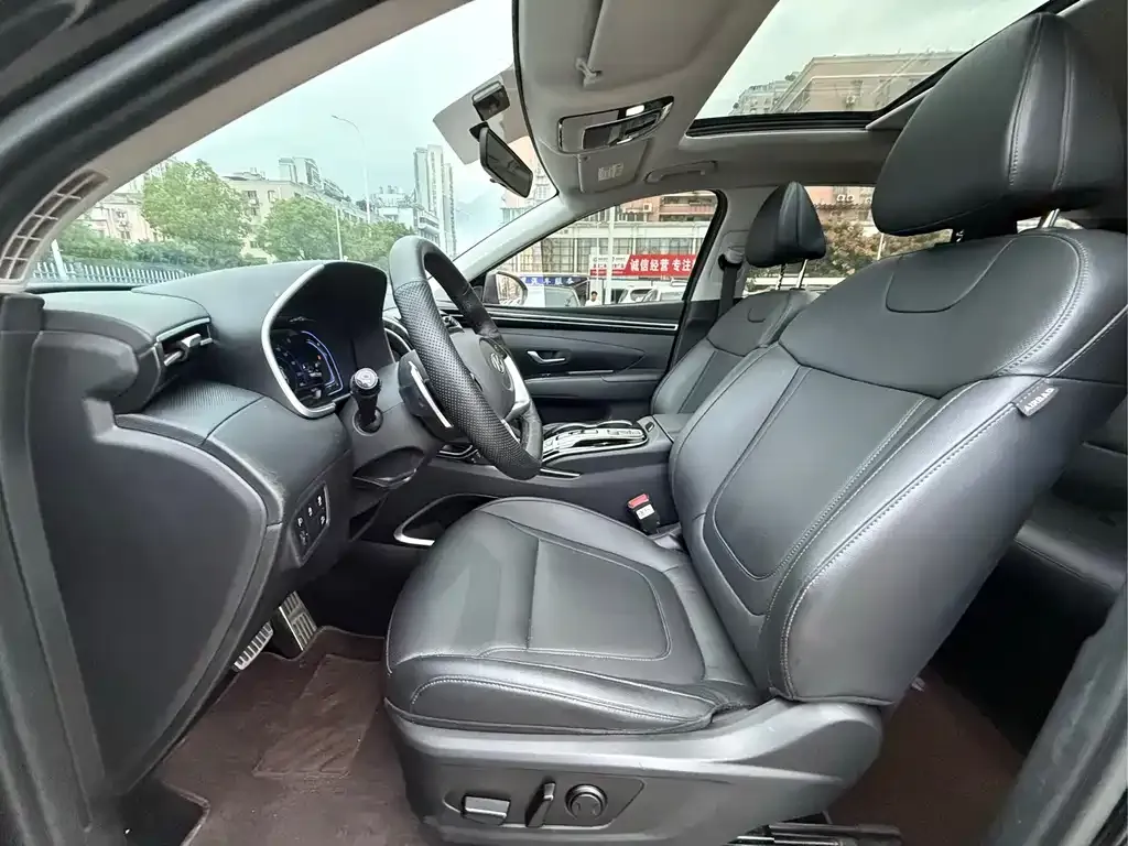Hyundai Tucson 2023 из CN, фото 10