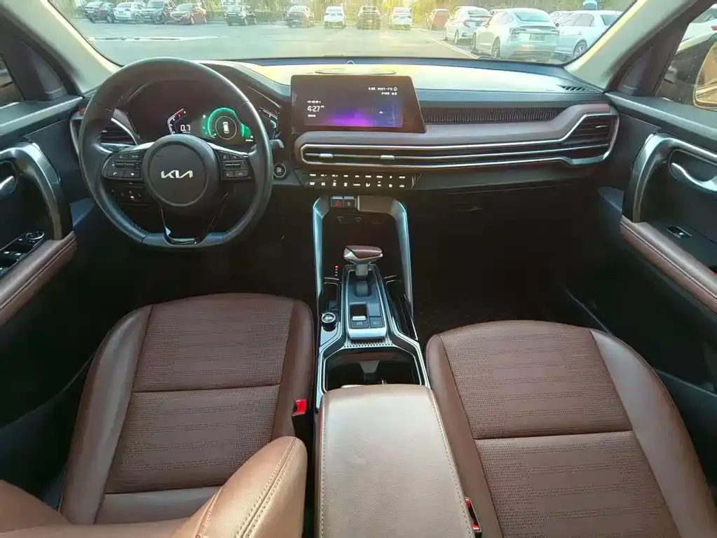 Kia Sportage — фото 9