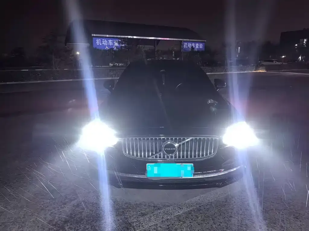 Volvo S90 — фото 2