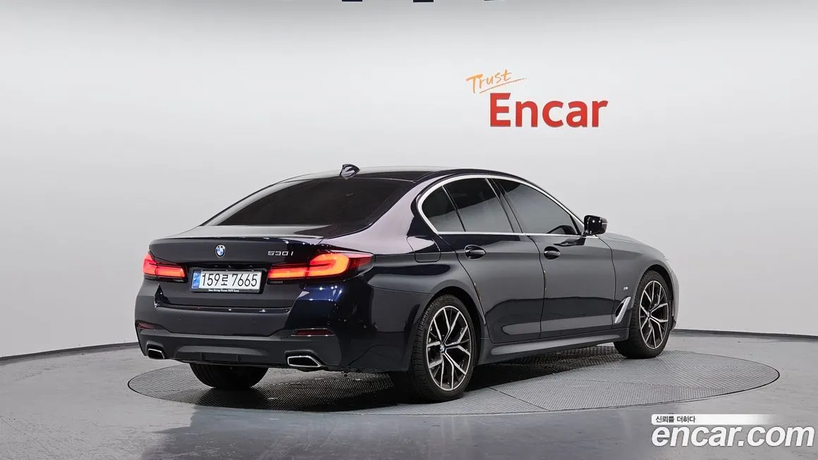 BMW 5-Series 2021 из KR, фото 2